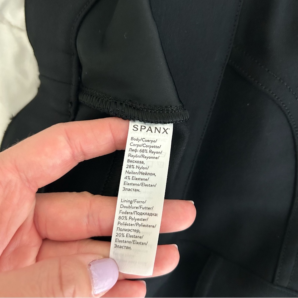 Spanx Cropped Flare in Ponte black pants large - Picture 10 of 11